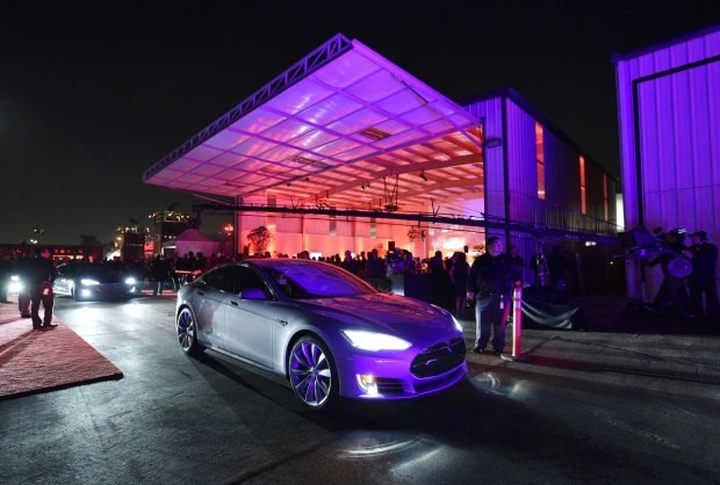 La Tesla Model S P85D introduce un secondo motore elettrico