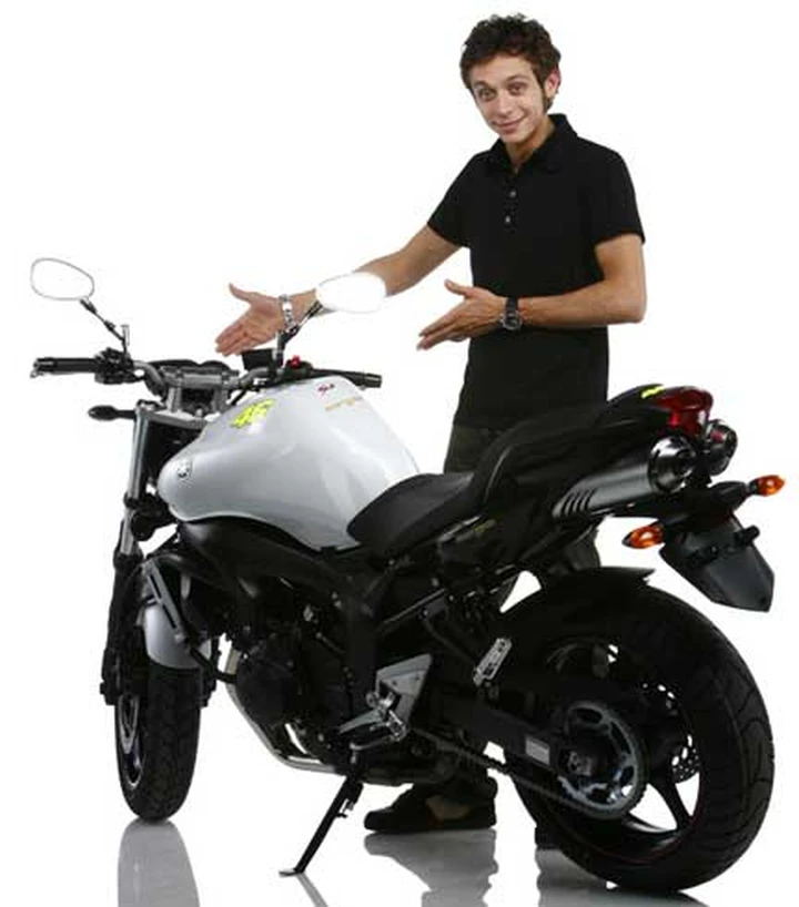 Con Fastweb si vince la moto di Valentino