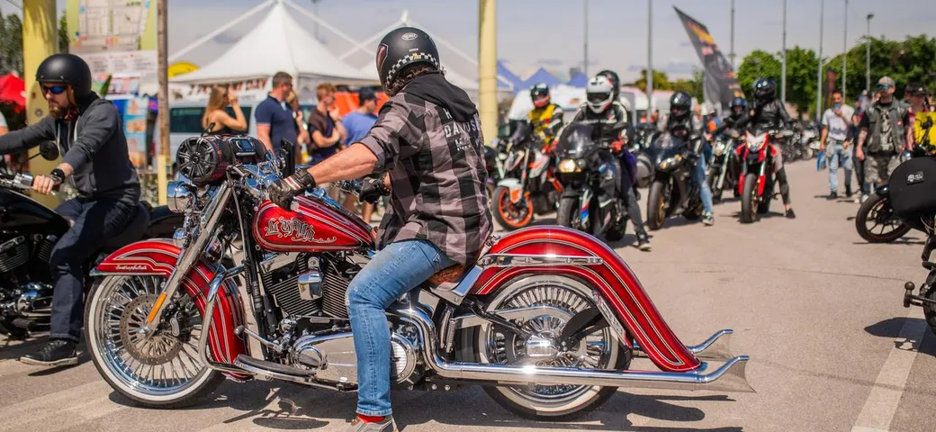 Biker Fest International 2023: inaugurata la 37ª edizione dell’evento [FOTO]