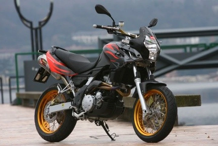 Aprilia Pegaso Factory: gallery e scheda tecnica