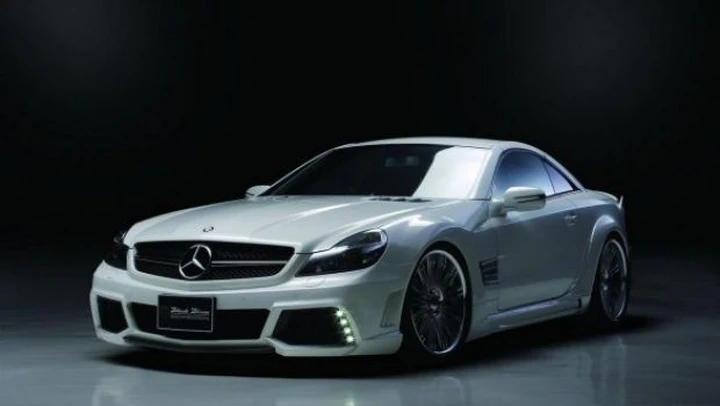 Mercedes R230 Black Bison Edition by Wald International