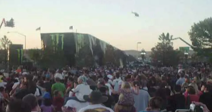 2009 World record Ramp to Ramp 316 foot motorcycle jump Ryan Capes