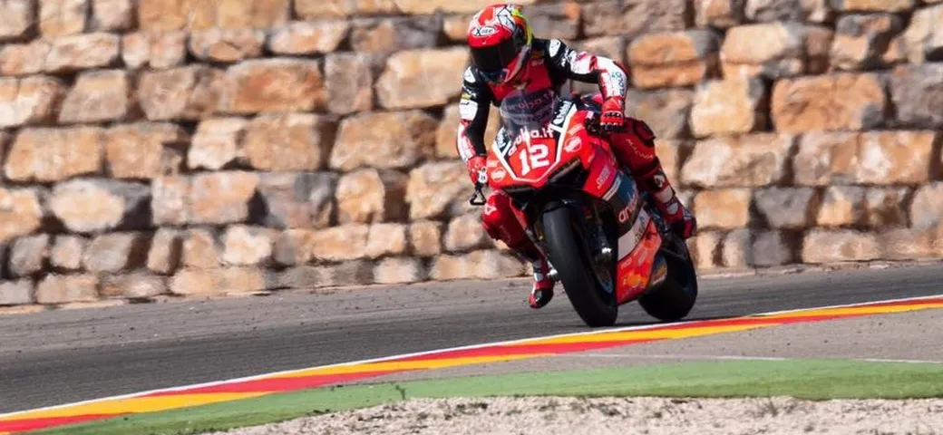 Superstock1000: Rinaldi e Ducati primi nelle FP3