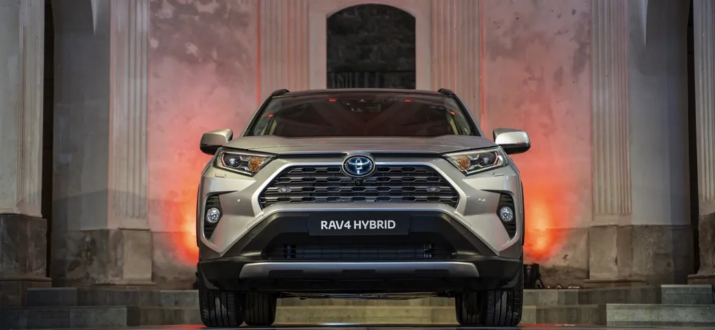 Toyota Rav4 Hybrid: primo contatto e video prova