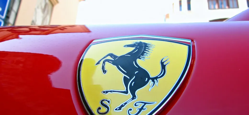 Ferrari brevetta una vera nota di scarico per le auto elettriche