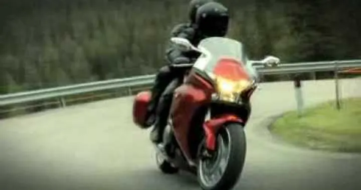 The VFR1200F Advert