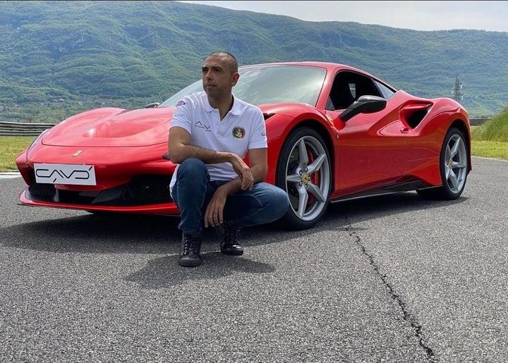 Fabio Barone e la Ferrari F8 Tributo: pronti al Guinness World Record 2021