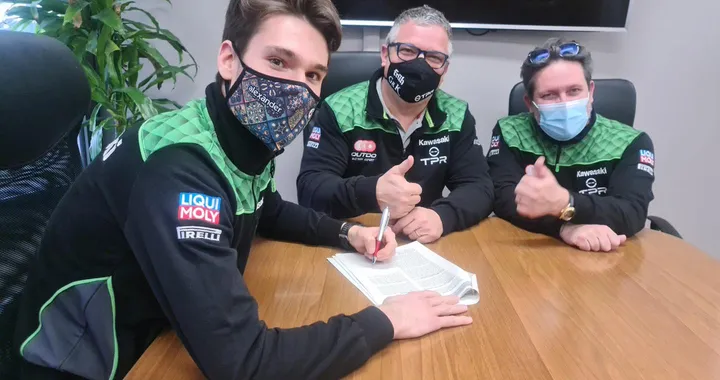 SBK: Samuele Cavalieri firma con Pedercini per il 2021