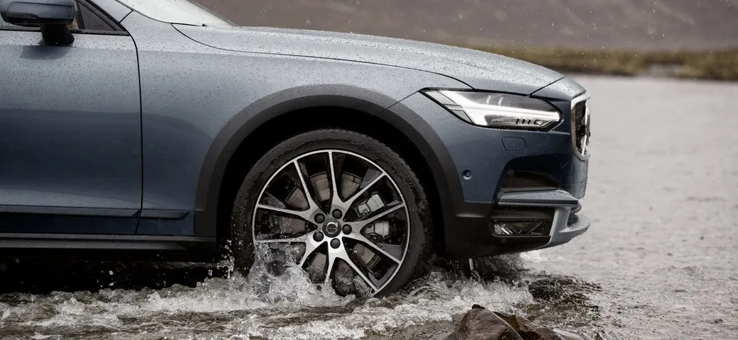 Volvo V90 Cross Country Polestar
