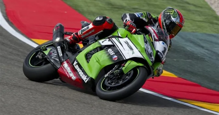SBK Aragon 2014: Tom Sykes in pole davanti a Loris Baz, Giugliano 4°, Melandri 7°