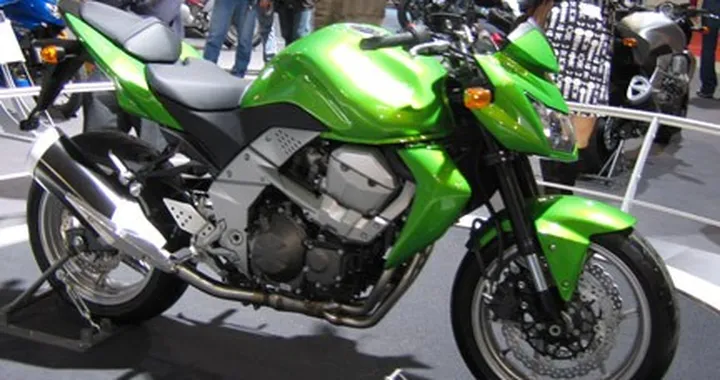 Video Kawasaki Z750