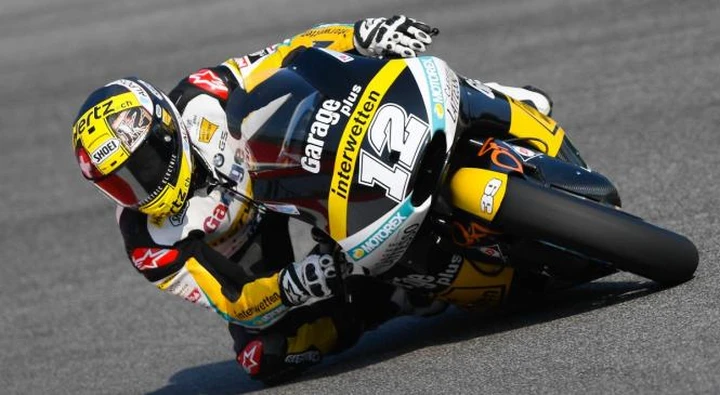 Moto2 Valencia 2016: Luthi primo nelle FP1, Corsi 2°, Pasini 5°