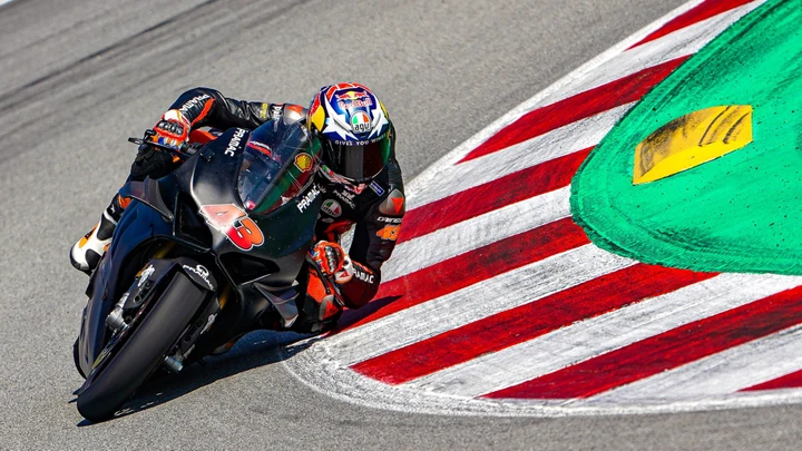 Jack Miller in pista a Barcellona con la Ducati Panigale V4
