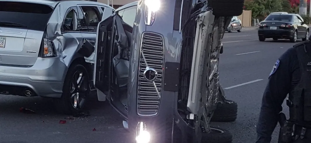 Guida autonoma: Uber riprende i test dopo l'incidente in Arizona