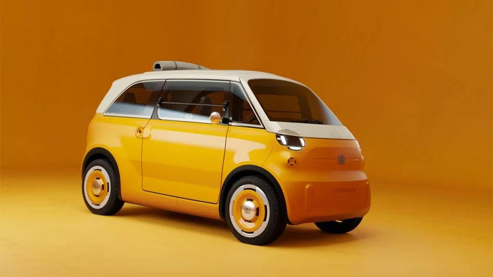Fiat Multiplina, la nuova mini Multipla elettrica ha quattro posti e si guida a 16 anni