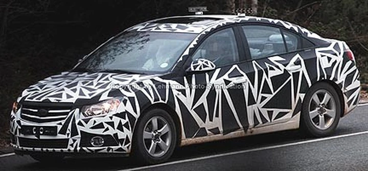 Chevrolet Nubira: nuove foto spia