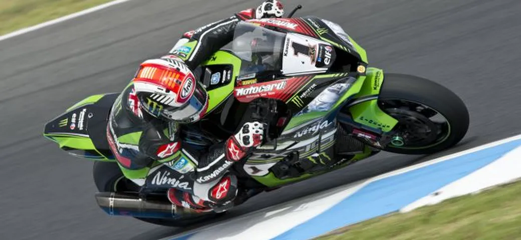 WSBK Phillip Island, buona la prima: gara show e super Rea (Kawasaki). Ok Ducati e Honda.