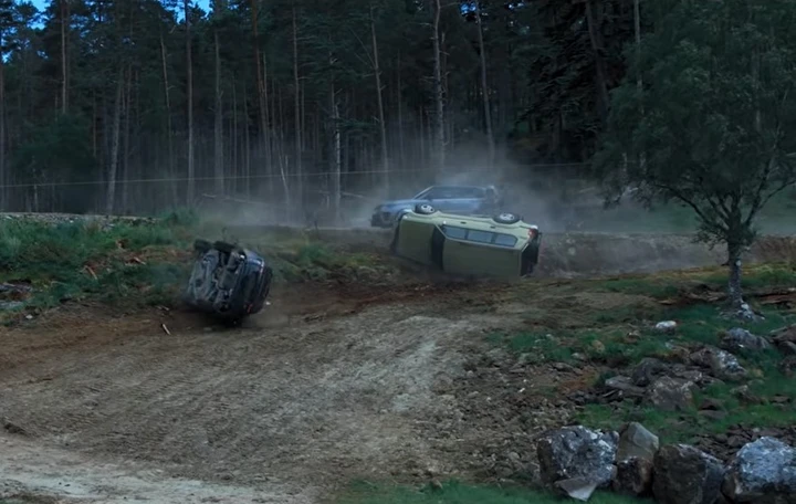 Range Rover Sport SVR: acrobazie mozzafiato nel nuovo film di 007 [Video]