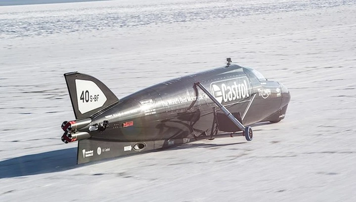 Triumph Castrol Rocket: 700 km/h per battere il record di velocità su due ruote