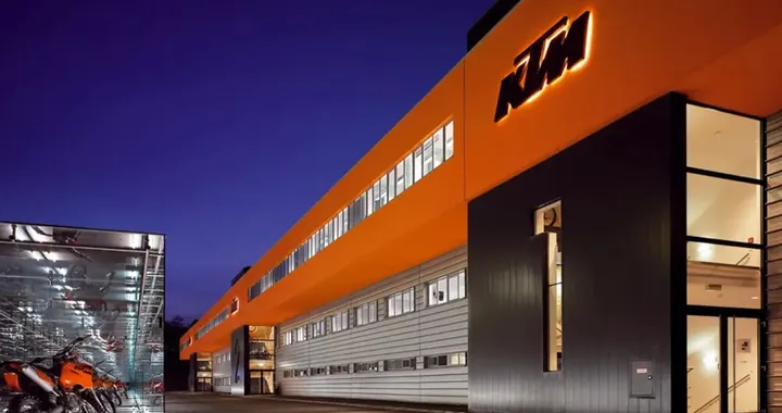 KTM: crollo dei ricavi e ripartenza tra ristrutturazioni e nuove strategie