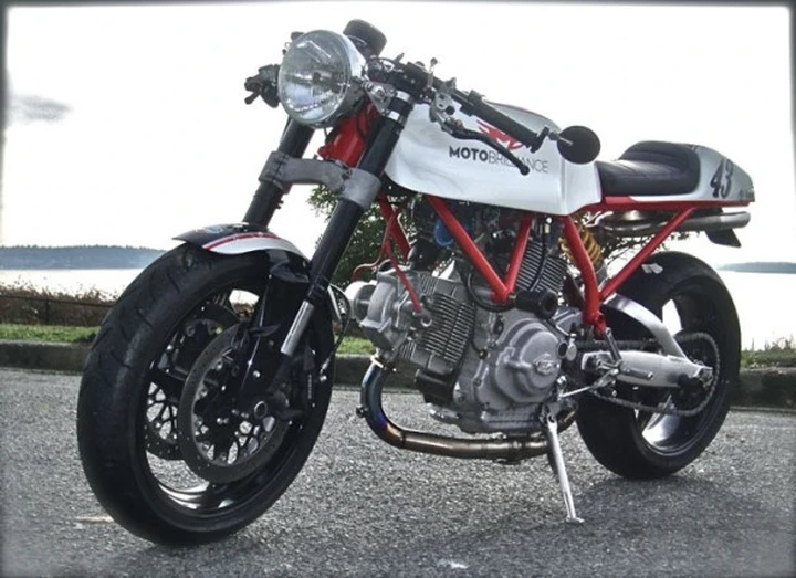 Ducati Sport 1000 Moto Brilliance Cafe Racer