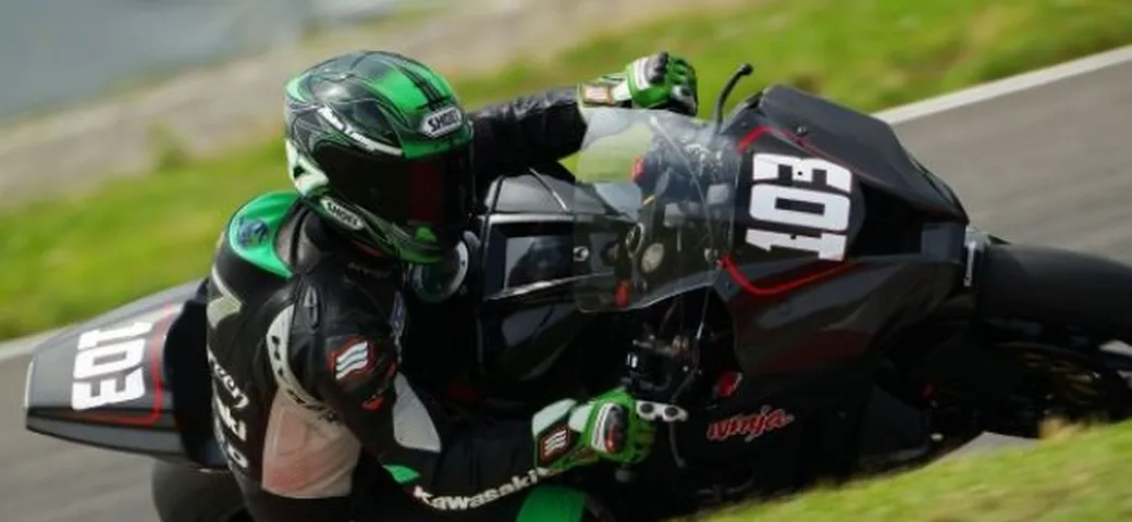 La Kawasaki Ninja ZX-10R 2011 verrà presentata oggi al Nurburgring