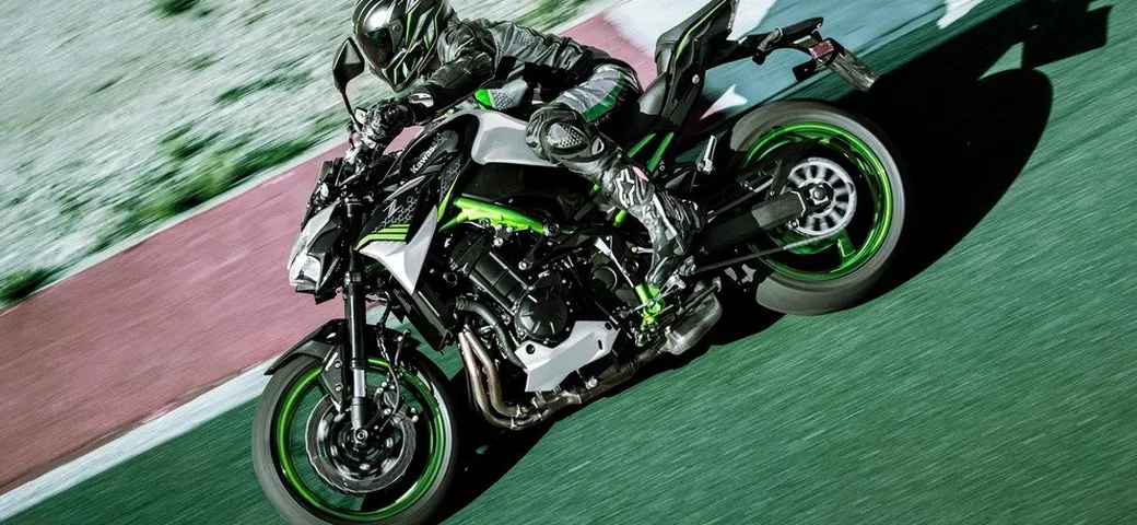 Kawasaki Z900: nuove colorazioni 2021