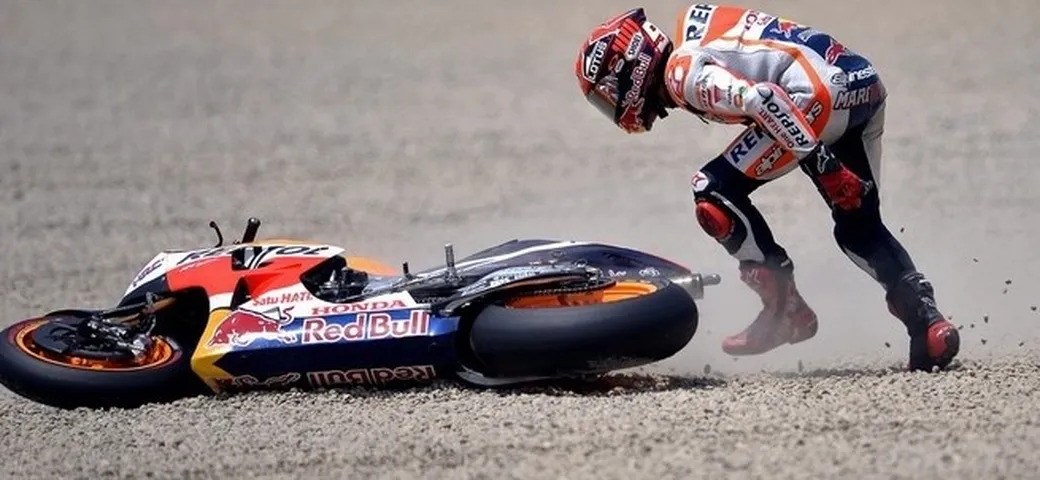 MotoGP, Marquez cade al Mugello: 