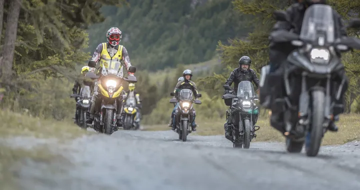 Suzuki, aperte le iscrizioni al V-Strom Day 2022: informazioni, costi e programma