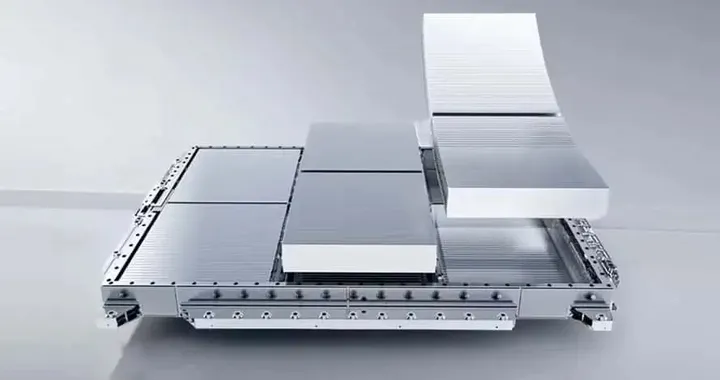 BYD porta le Blade Battery sui treni: la sfida a CATL esce dalle automobili