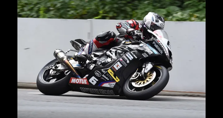Record di Michael Dunlop al TT (Isola di Man): 214 km/h di media!