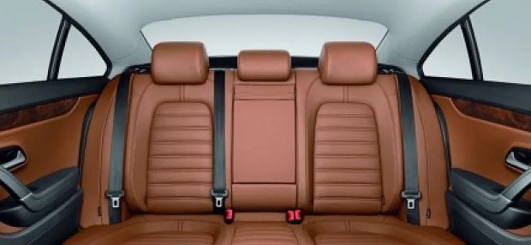 Volkswagen Passat CC: ora è disponibile anche a 5 posti