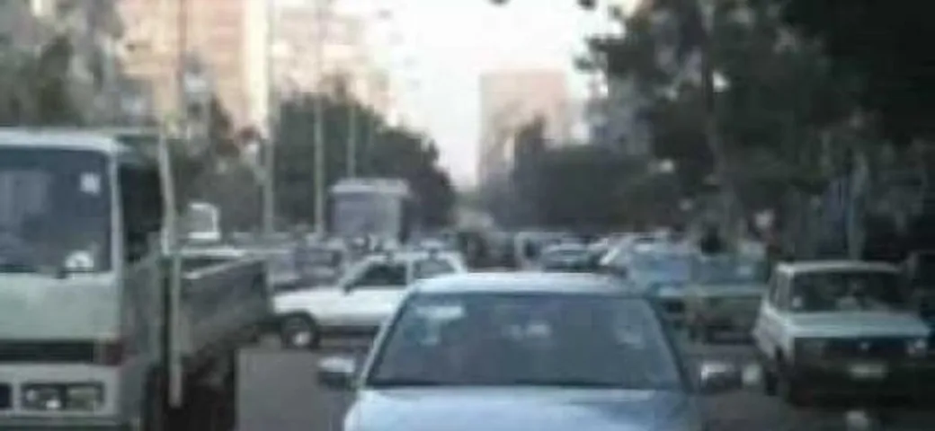 I re del parcheggio impossibile: video dall'Egitto e dalla Russia