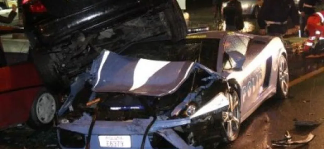 Lamborghini: distrutta in un incidente stradale la Gallardo della Polizia