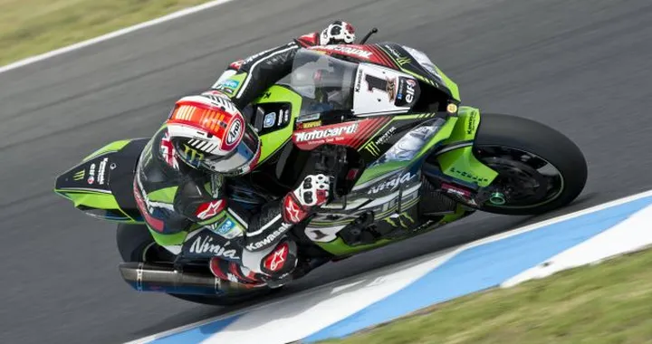 WSBK Phillip Island, buona la prima: gara show e super Rea (Kawasaki). Ok Ducati e Honda.