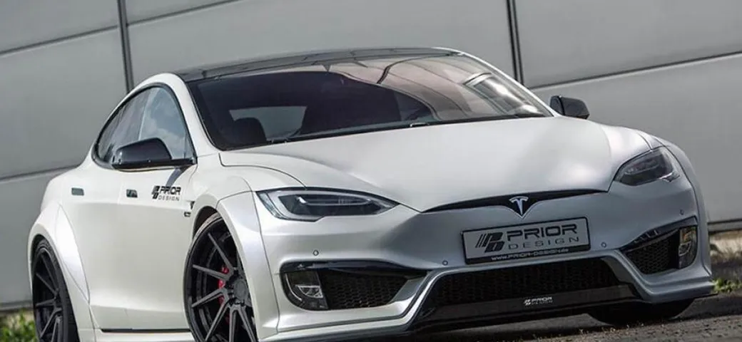Tesla Model S: look racing con Prior Design