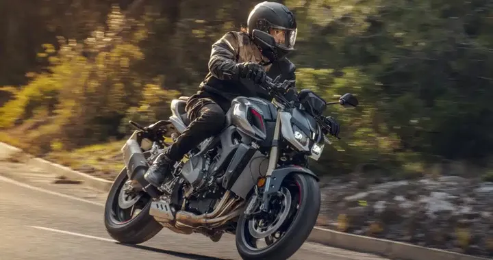 Tre nuove sportive QJ Motor: naked, supersport e streetfighter