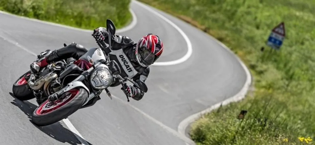 Ducati Monster 821 Open Week