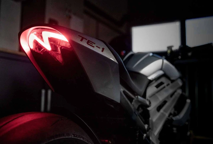 Triumph TE-1, completata l'ultima fase: il 12 luglio la presentazione
