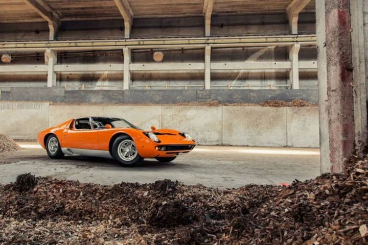Lamborghini Miura S: il servizio fotografico è da urlo