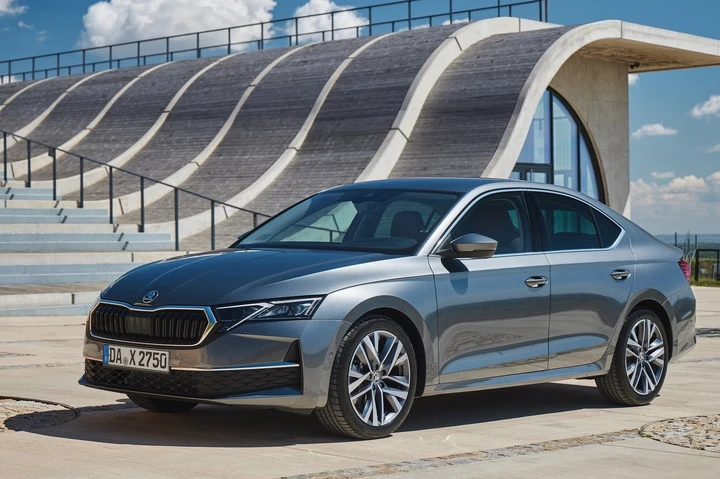 Skoda Octavia 2024: l'icona del marchio boemo si rinnova per un'esperienza di guida avanzata