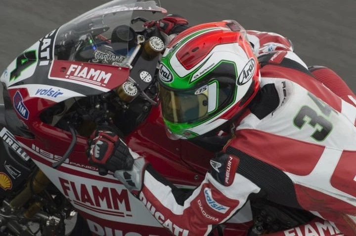 SBK Sepang 2014, Giugliano al debutto in Malesia: 