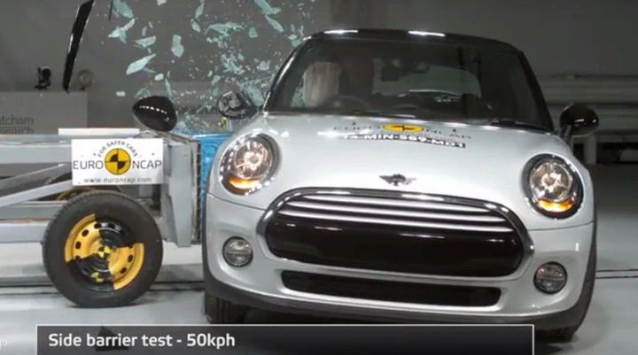 Mini sotto inchiesta per i crash-test: facciamo chiarezza