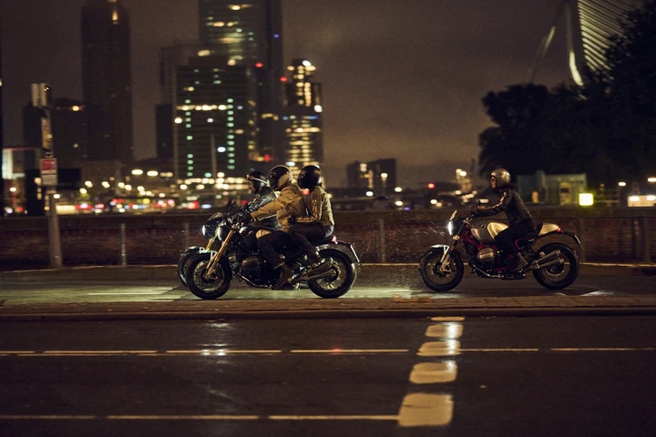 ingrandisci immagine