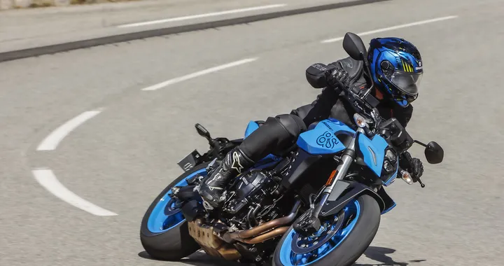 Suzuki GSX-8S, prezzo e disponibilità