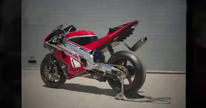 CR700P Rotary Racer by Crighton Racing