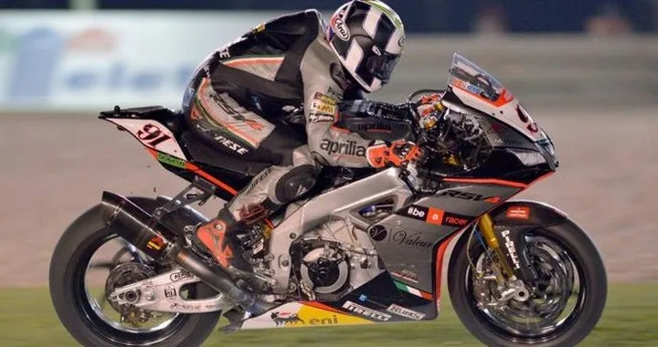 SBK Qatar 2015: Haslam regola Davies in Gara-2