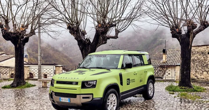 Una Land Rover Defender per proteggere l'Orso Bruno Marsicano