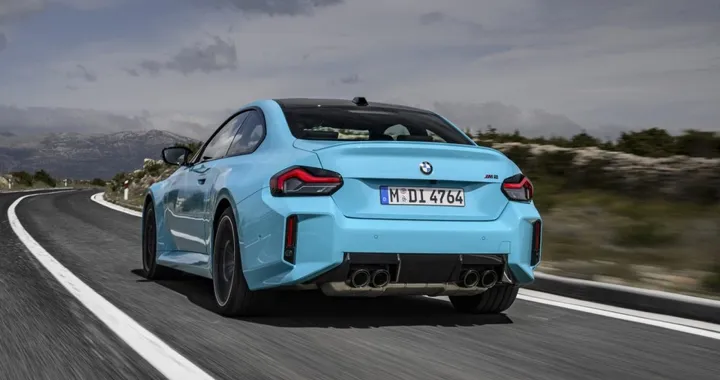 BMW M2 cambia storia, debutta la versione integrale M xDrive