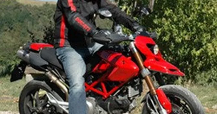 Novità sull'Hypermotard, in produzione a maggio!
